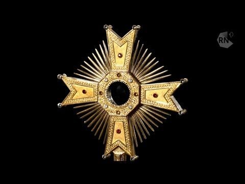 The Significance of the Catholic Monstrance in Worship